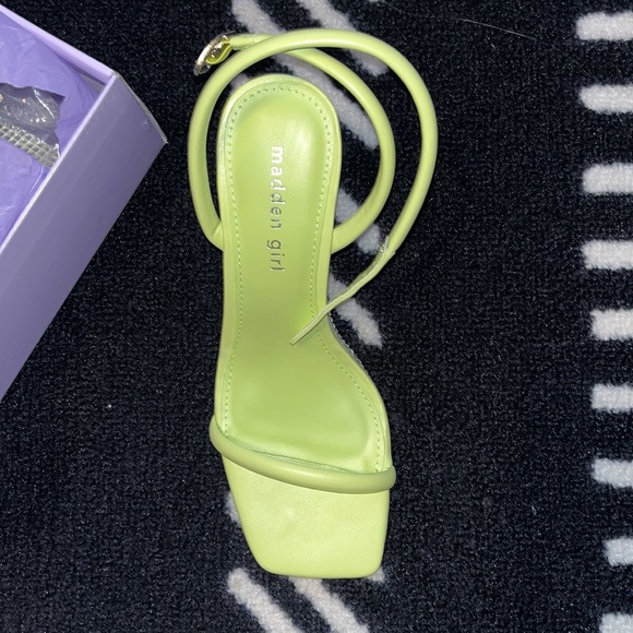 Madden Girl Wedge. Size 8, new- never worn! - Picture 6 of 7